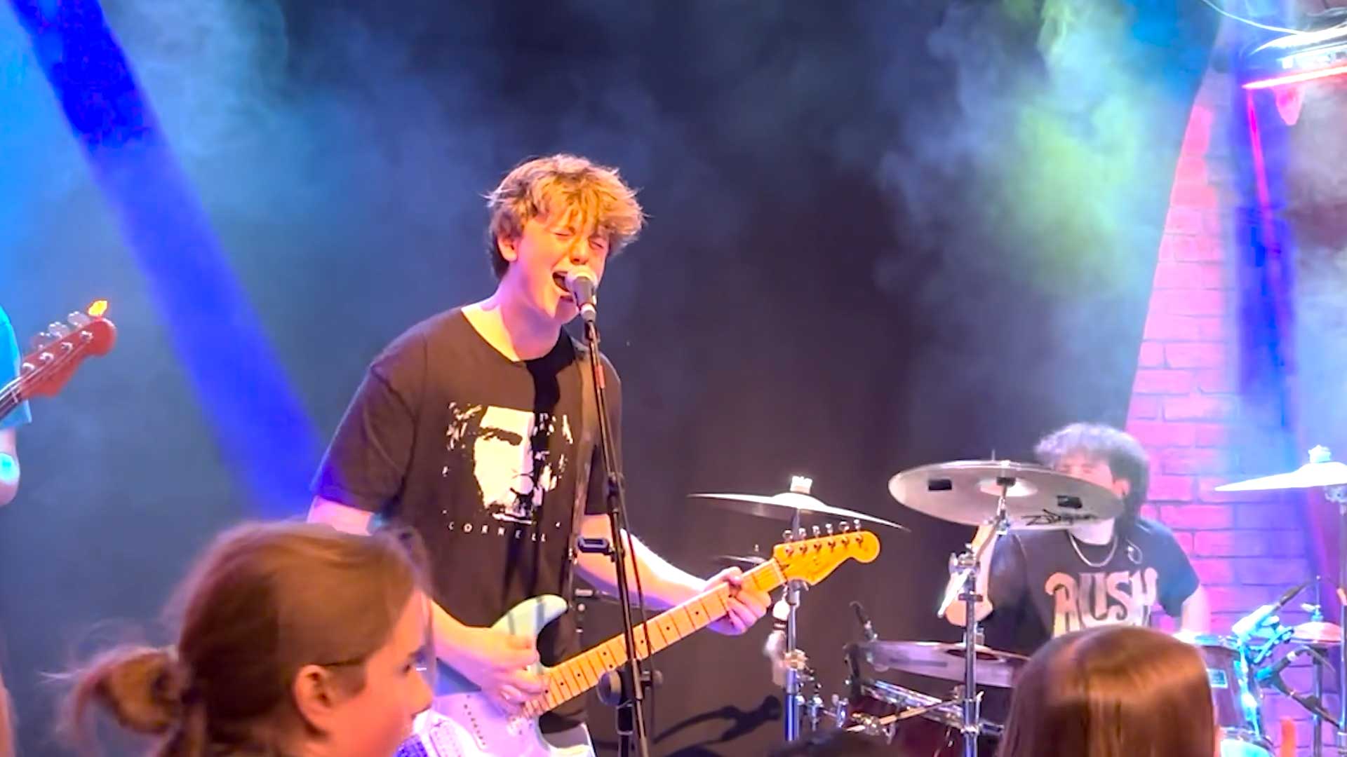 Canvas Live at McHughs